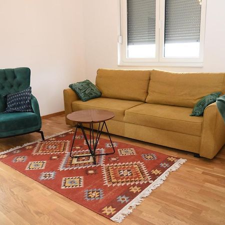 Avenija Oaza Lägenhet Novi Sad Exteriör bild